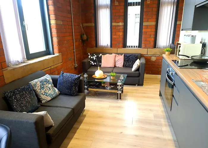 4beds, 2 Bedrooms Contractor,parking برادفورد