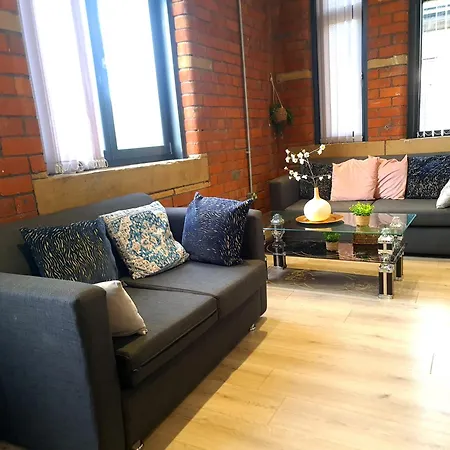 Apartment 4beds, 2 Bedrooms Contractor,parking